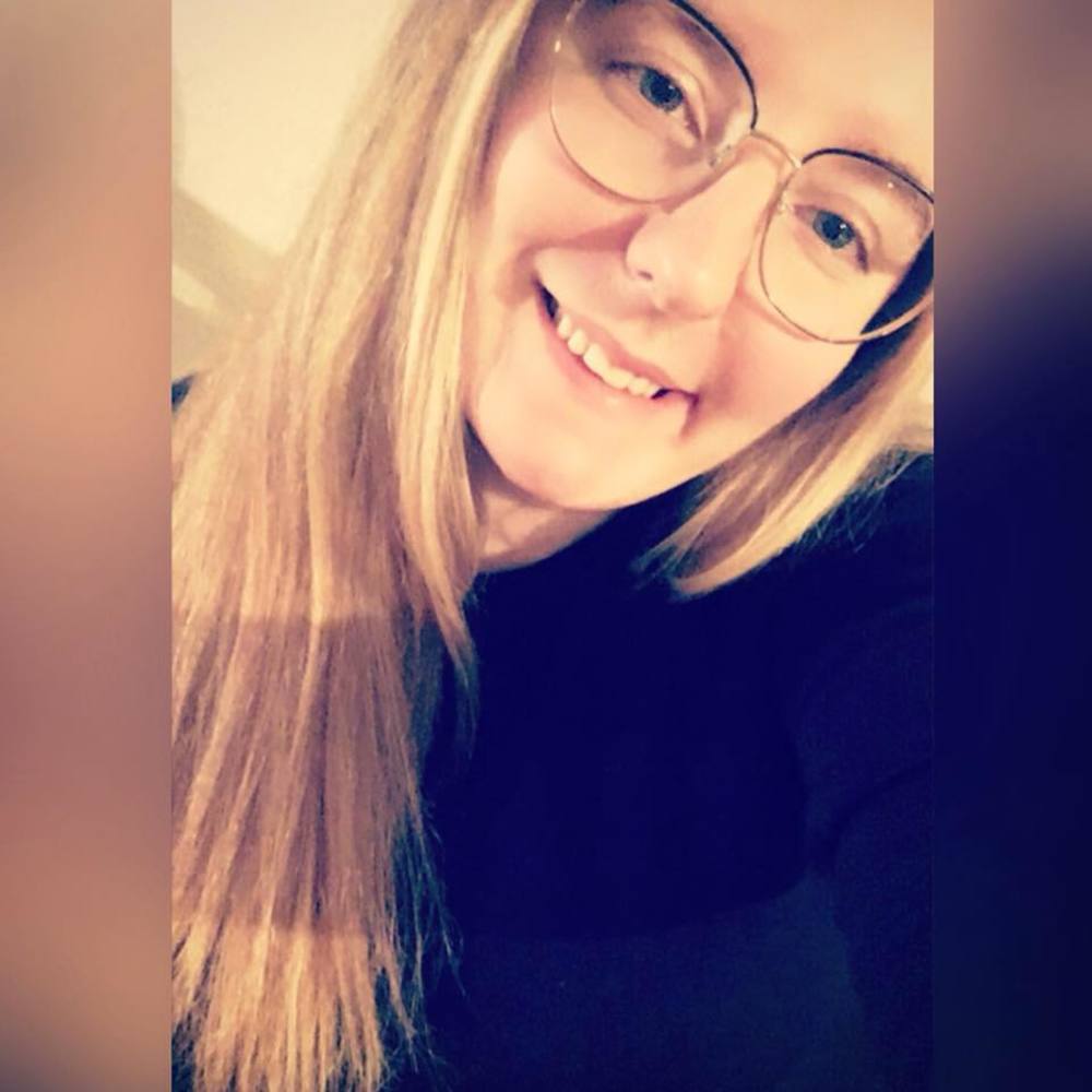 Meet your Posher, Monica
